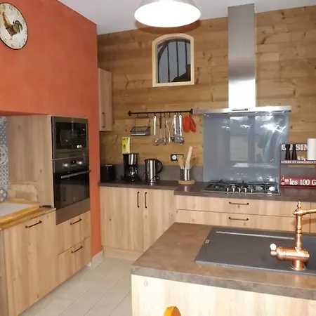 Maison De Montagne Renovee, Proche Du Ski, Rando, Peche, Cascades, 5 Chambres, Jardin, Animaux Acceptes - Fr-1-742-56 Neussargues en Pinatelle