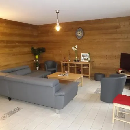 Maison De Montagne Renovee, Proche Du Ski, Rando, Peche, Cascades, 5 Chambres, Jardin, Animaux Acceptes - Fr-1-742-56 Holiday home Neussargues en Pinatelle